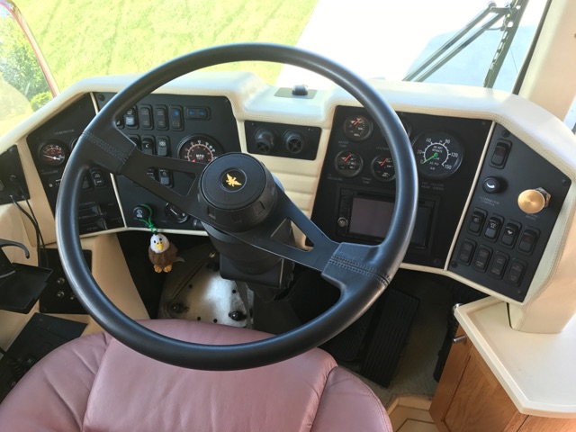 Cockpit.jpg
